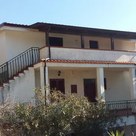 Casa Vacanze Bova アパート Santa Maria